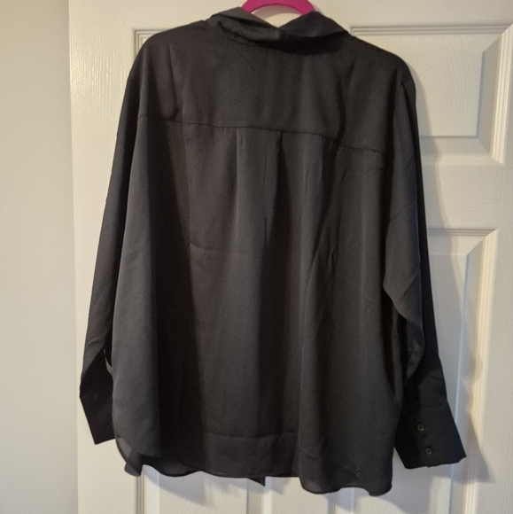 H&M Black Button-Up Blouse - Picture 4 of 4